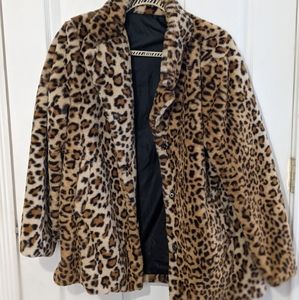 Faux Fur Leopard Print Coat | Large | Snap Button Closure